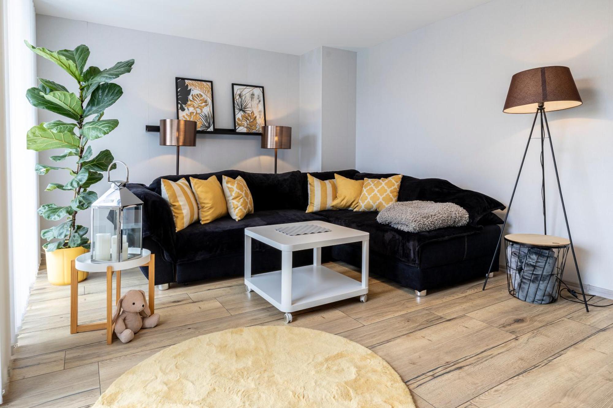 Design Maisonette - 24H Self-Check-In - Bis 7 Pers - In Direkter Weihernaehe - Parkplatz - Wifi - Balkon -Terrasse - Radwege Schiffweiler Eksteriør bilde