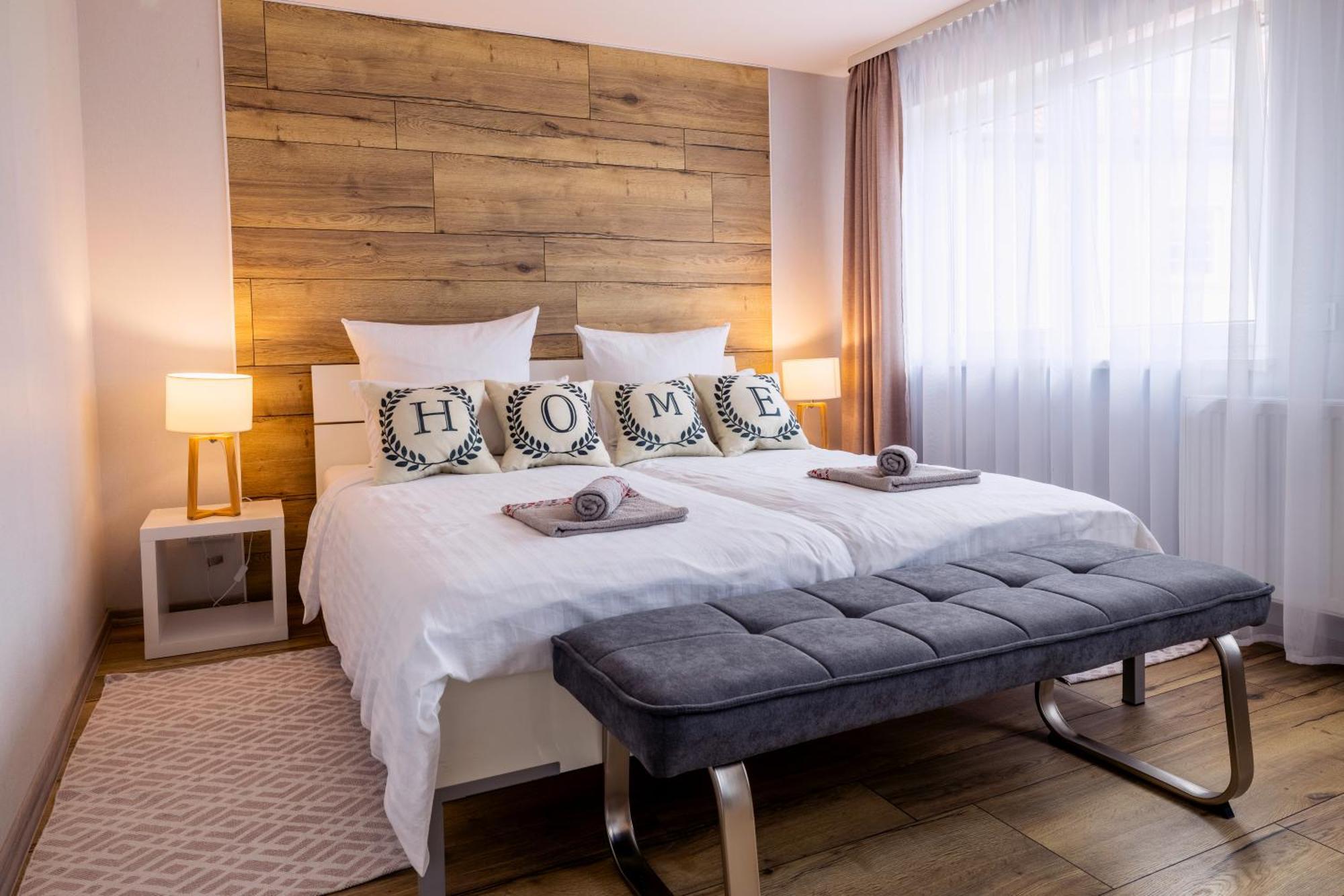 Design Maisonette - 24H Self-Check-In - Bis 7 Pers - In Direkter Weihernaehe - Parkplatz - Wifi - Balkon -Terrasse - Radwege Schiffweiler Eksteriør bilde